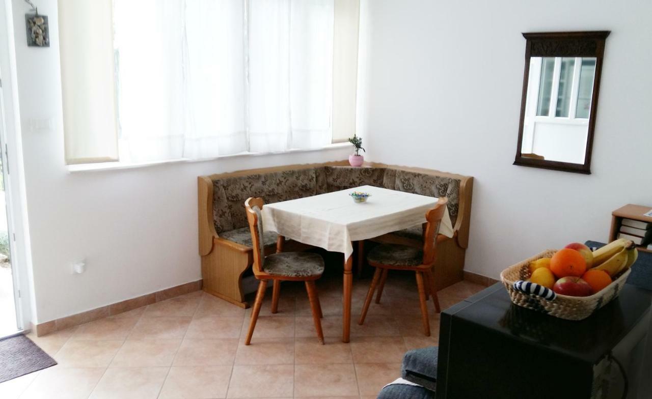 Studio Apartman Kacunic Сплит Экстерьер фото